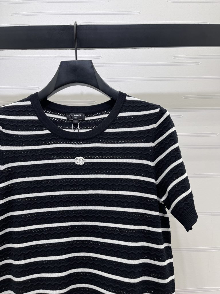 CHANEL シャネル ニット Tシャツ レディース ロング丈 リブ デザイン ブラック ホワイト - 画像 2