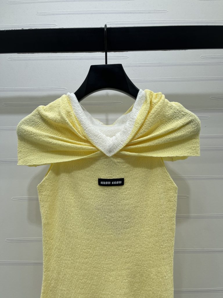 MiuMi ミューミー ニット ショルダーデザイン ファッション ボタンレス デザイン パステルイエロー - 画像 4