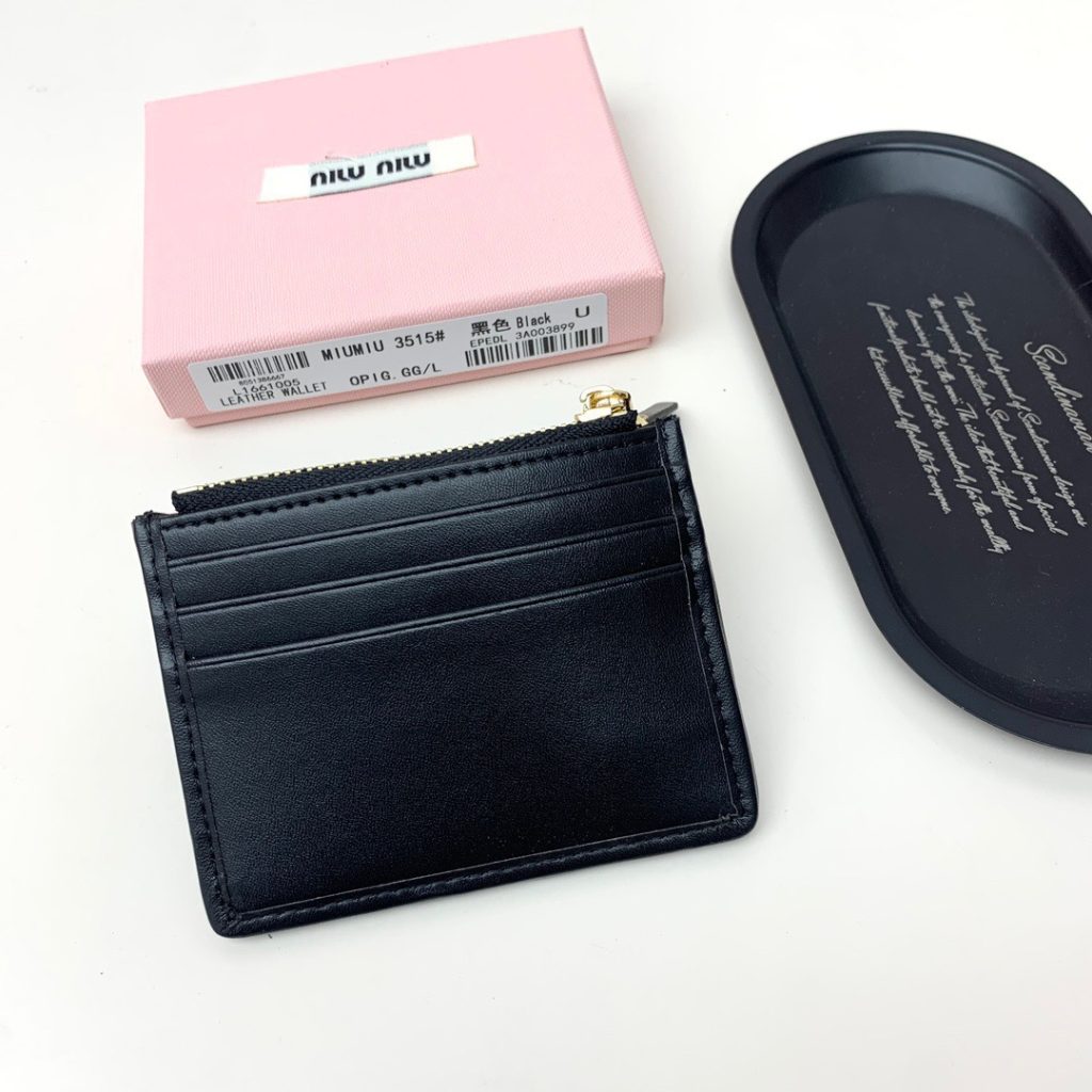 MIU MIU ミュウミュウ カードケース ミニウォレット 黒 本革仕様 マイクロレザー - 画像 4