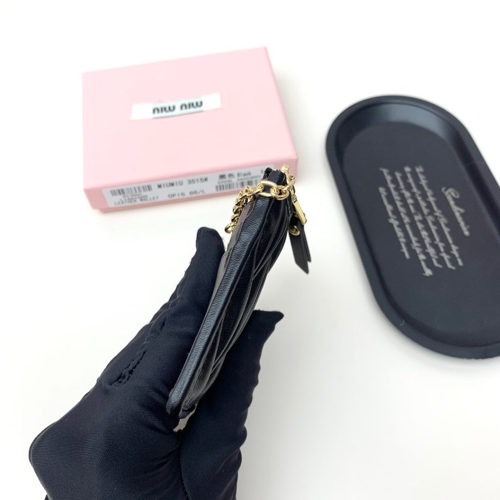MIU MIU ミュウミュウ カードケース ミニウォレット 黒 本革仕様 マイクロレザー - 画像 8