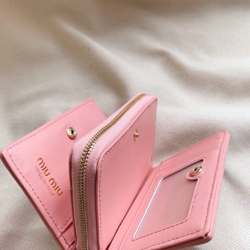 Miu Miu ミュウミュウ カードケース ミニ財布 2つ折り ファスナー ピンク - 画像 8