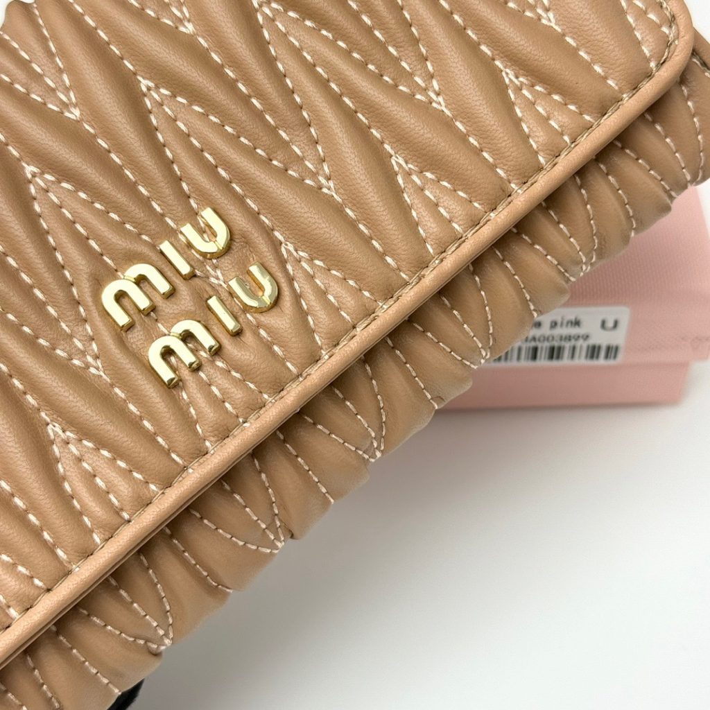 MIUMIU ミウミウ ミニ長財布 ミュウミュウ 943 本革 ナチュラル ベージュ - 画像 5