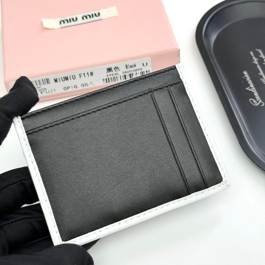 Miu Miu ミウミウ カードケース 本革 ファンシーデザイン 黒 ブラウン ピンク グレー 全4色展開 - 画像 7
