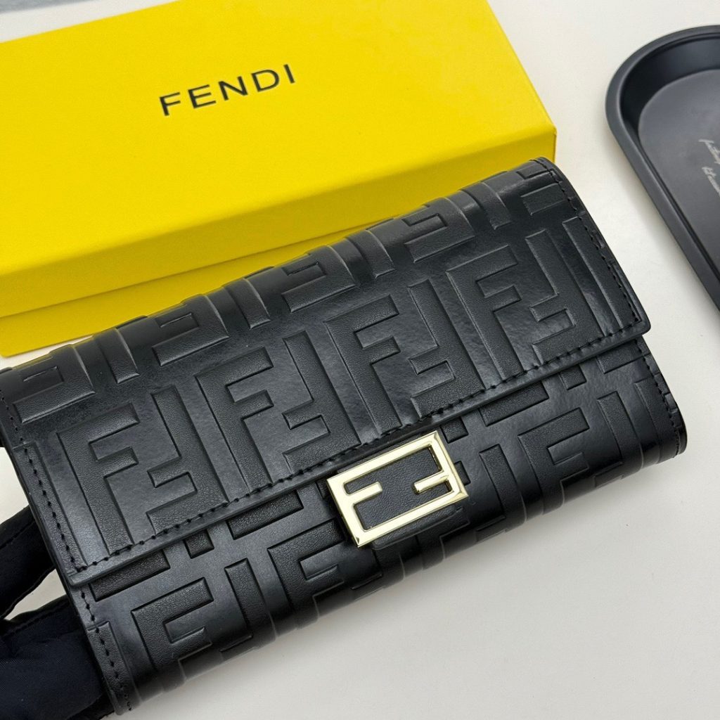 FENDI コピー 長財布 フェンディ モノグラム ファスナー ポーチ付き 黒 黒棕 大象灰 棕色 - 画像 5