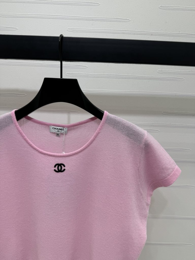 CHANEL ニット Tシャツ コピー ロゴ刺繍 細身シルエット 半袖 ピンク 全3色展開 - 画像 2
