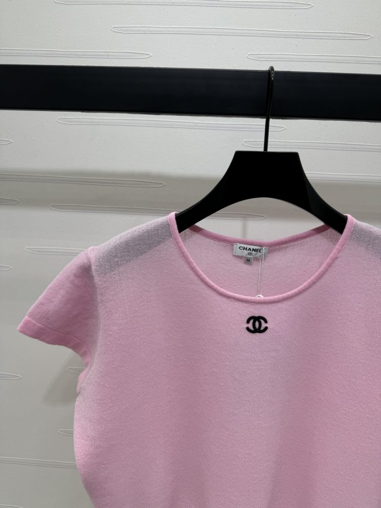 CHANEL ニット Tシャツ コピー ロゴ刺繍 細身シルエット 半袖 ピンク 全3色展開 - 画像 3
