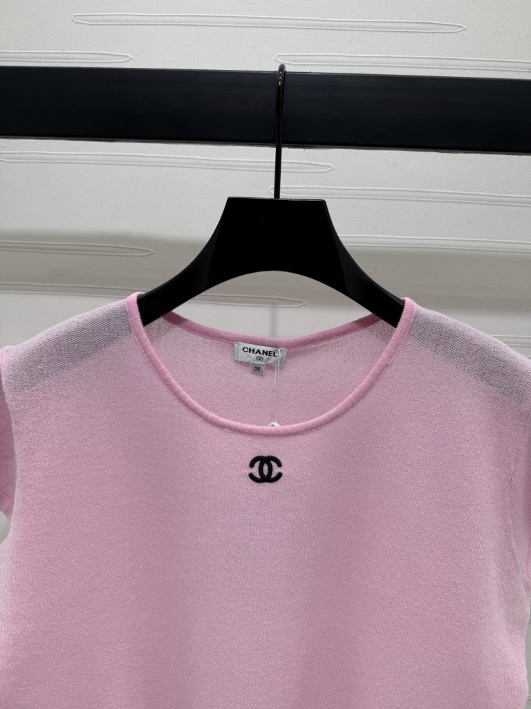 CHANEL ニット Tシャツ コピー ロゴ刺繍 細身シルエット 半袖 ピンク 全3色展開 - 画像 4