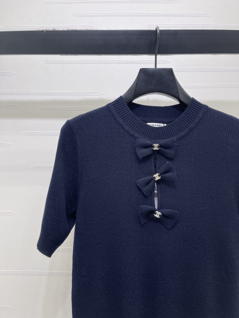 CHANEL コピー ニットTシャツ フロント立体リボン ロゴチャーム ロング丈 半袖 レディース ブルー - 画像 3