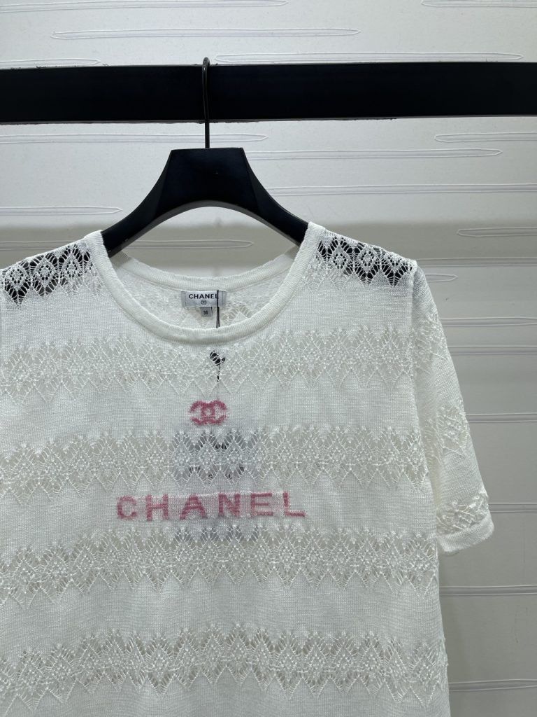 CHANEL ニット Tシャツ ロゴ刺繍 白 シンプル レディース ミニ丈 オフショルダー ストレッチ コピー - 画像 2
