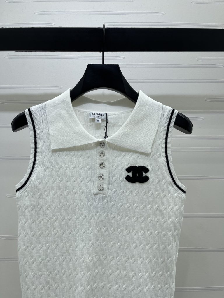 CHANEL ポロネックニットベスト コピー ロゴ刺繍 ファッション ポロ襟 2色展開 白/ネイビー - 画像 3