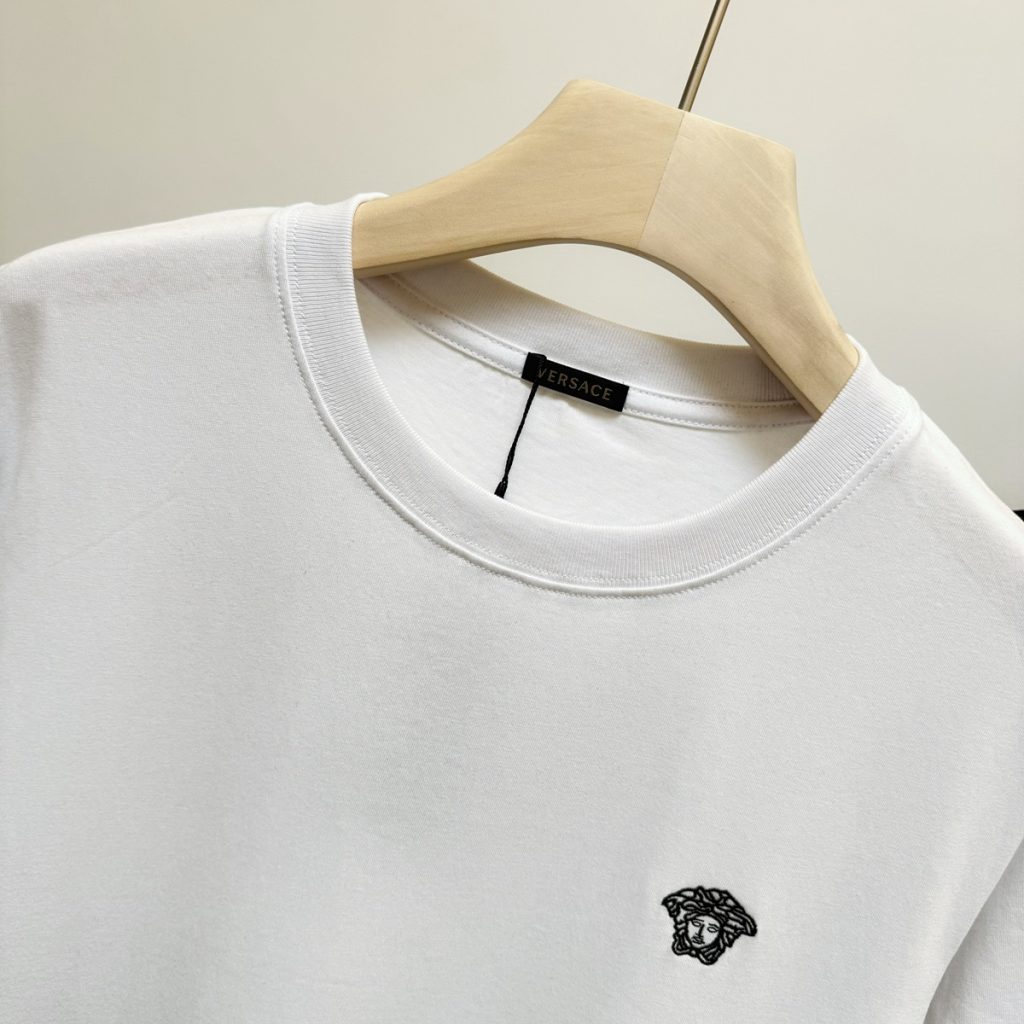 ヴェルサーチ　Versace　半袖シャツ　コットン　刺繍ロゴ　シャツ　クルーネック　メンズTシャツ　T-shirt　2色 - 画像 4