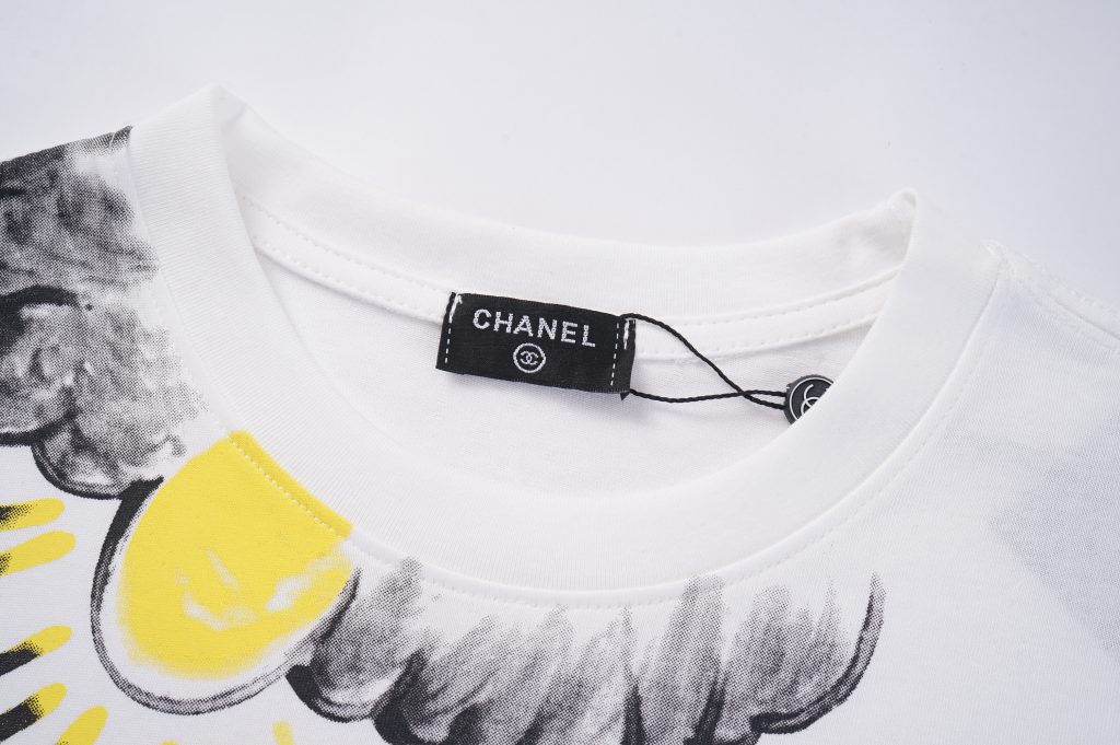 シャネル　CHANEL　落書き　半袖Ｔシャツ　夏服　プリントシャツ　Tshirt　丸首シャツ　レディース　綿100％　カップル　メンズ　2色 - 画像 5