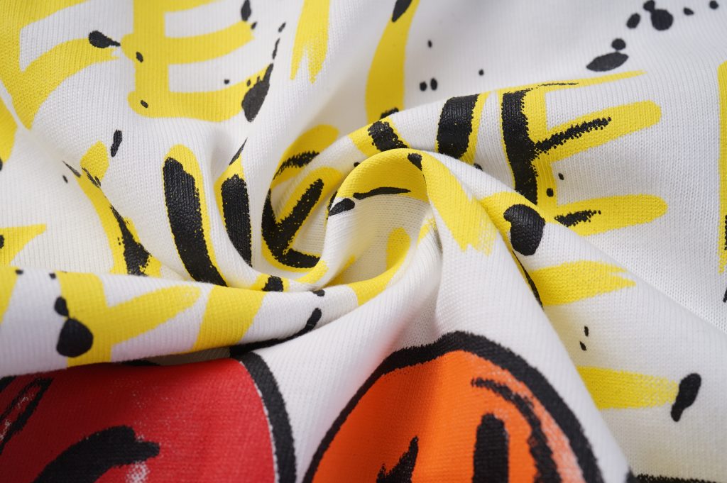 シャネル　CHANEL　落書き　半袖Ｔシャツ　夏服　プリントシャツ　Tshirt　丸首シャツ　レディース　綿100％　カップル　メンズ　2色 - 画像 6