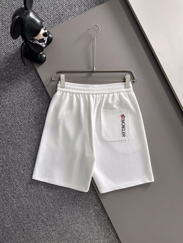 MONCLER　モンクレール　セットアップ　上下2点セットメンズ服　半袖Ｔシャツと半ズボン　ショートパンツ　カジュアルウェア　ブラック　ホワイト - 画像 6