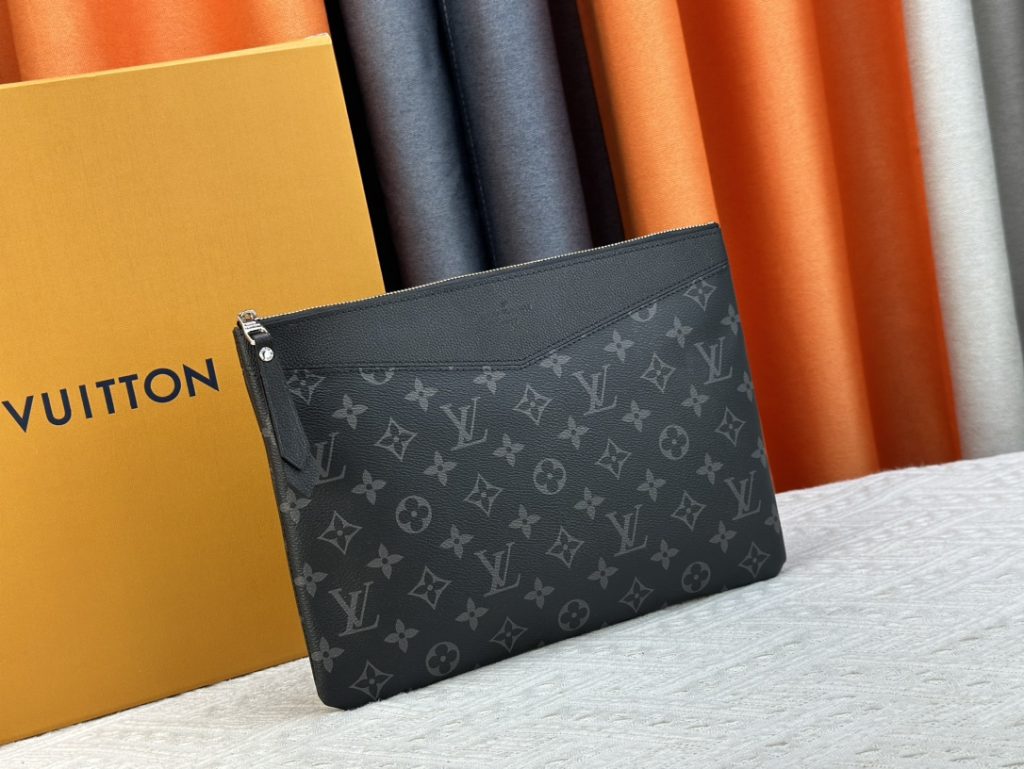 ルイヴィトンLOUIS VUITTON　 デイリーポーチ　クラッチバッグ　バッグ　ポーチ　パース　ジッパー財布　Daily Pouch　モノグラム/ダミエ　選べる8色 - 画像 6