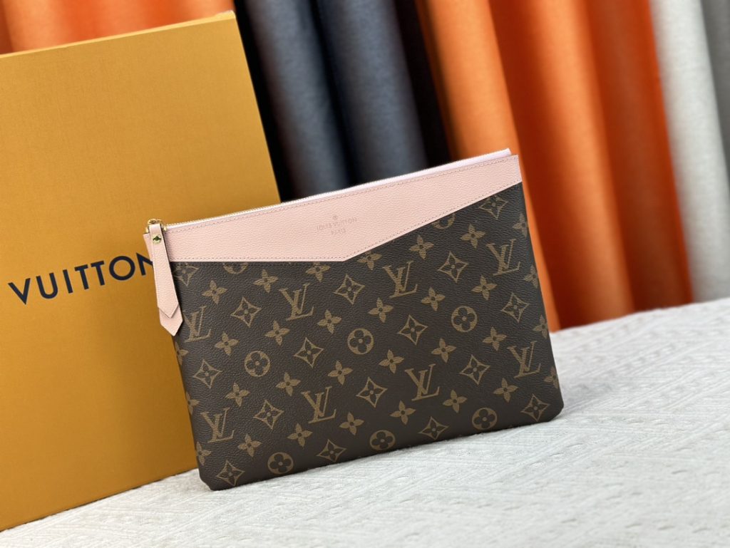 ルイヴィトンLOUIS VUITTON　 デイリーポーチ　クラッチバッグ　バッグ　ポーチ　パース　ジッパー財布　Daily Pouch　モノグラム/ダミエ　選べる8色 - 画像 2