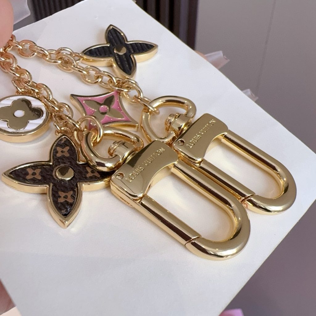 ルイヴィトン Louis Vuitton　バッグチャーム　チェーン　スプリング　ストリート　キーホルダー　レディースアクセサリー - 画像 4