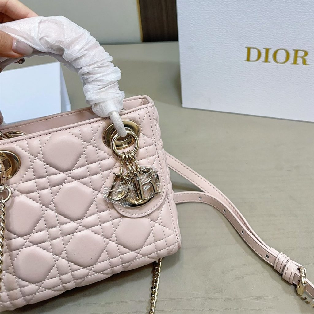 クリスチャンディオール　レディ ディオール バッグ ミニ　Christian Dior　クロコ　可愛いLady Dior Bag Mini 　バッグ　 女性　ショルダーバッグ　レザー 　ハンドバッグ　　4色 - 画像 6
