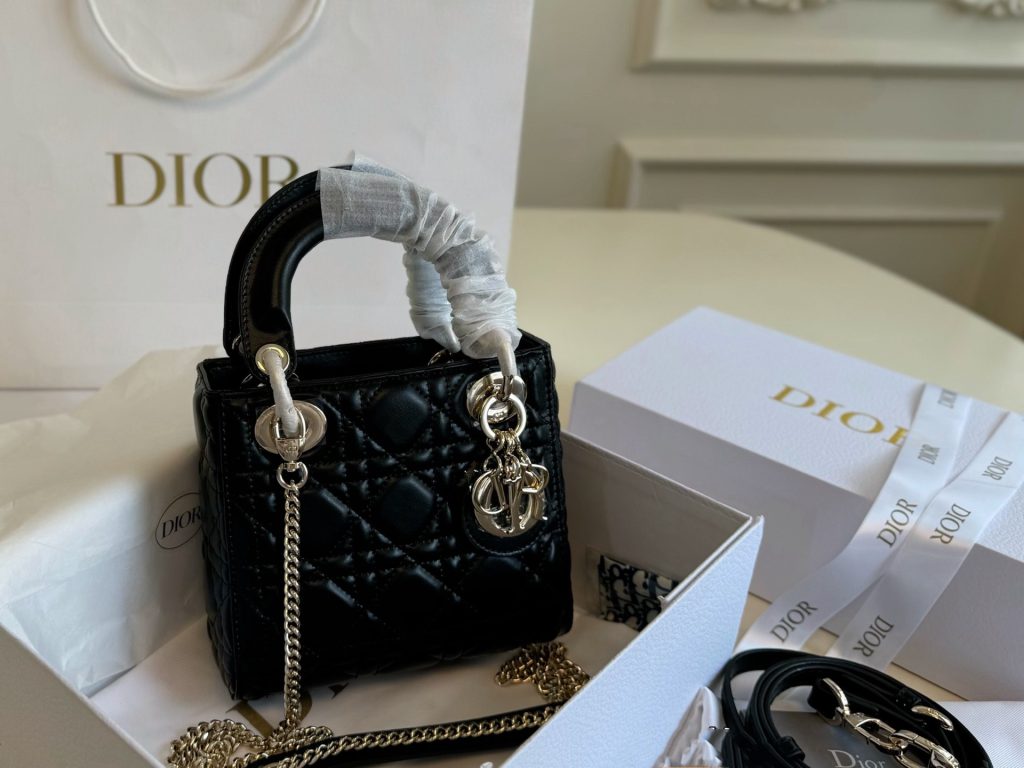 クリスチャンディオール　レディ ディオール バッグ ミニ　Christian Dior　クロコ　可愛いLady Dior Bag Mini 　バッグ　 女性　ショルダーバッグ　レザー 　ハンドバッグ　　4色 - 画像 3