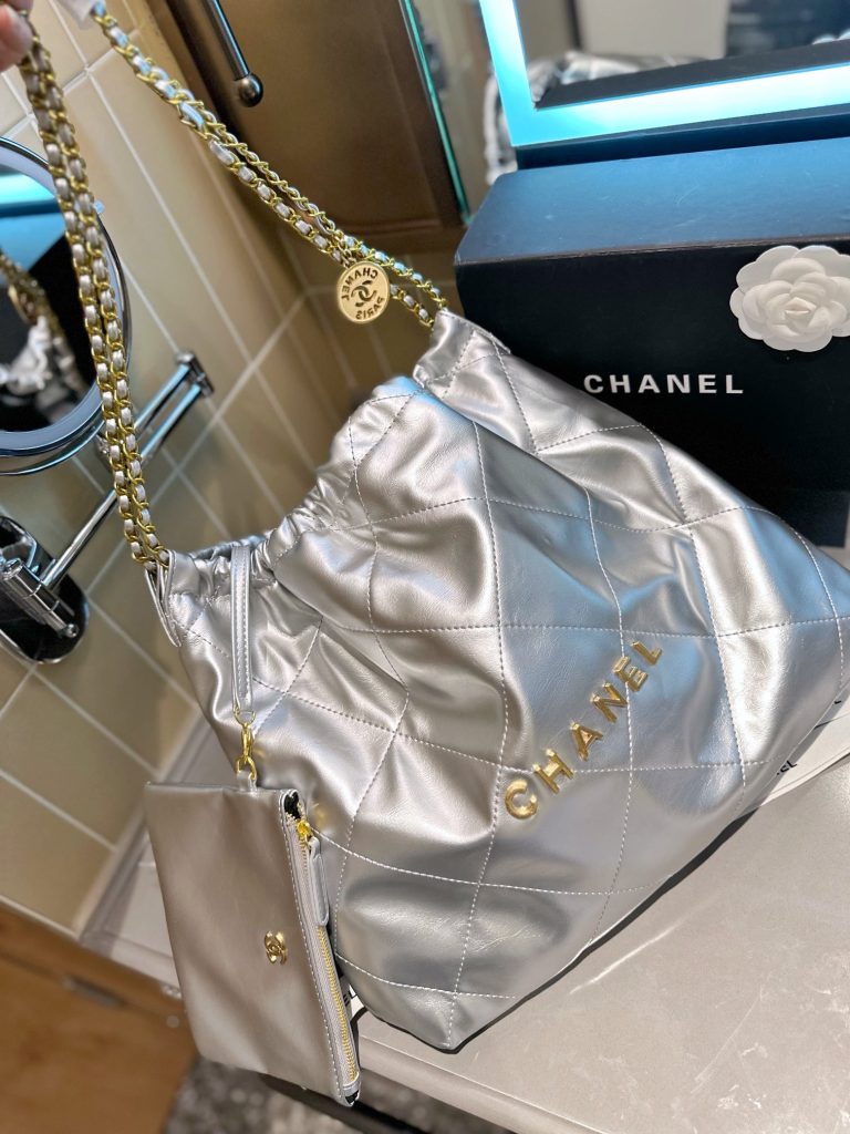 シャネル　CHANEL22　スモールサイズ　ポーチ付き　トートバッグ　ハンドバッグ　肩がけバッグ　レディースバッグ　7色 - 画像 4