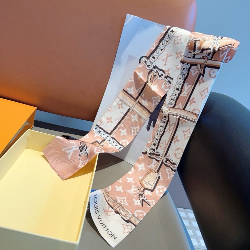 大人かわいいコーデにぴったり♪ LOUIS VUITTON ルイヴィトン バンドー ピンク ハンドル モノグラム 細長リボンスカーフ ツイリースカーフ - 画像 2