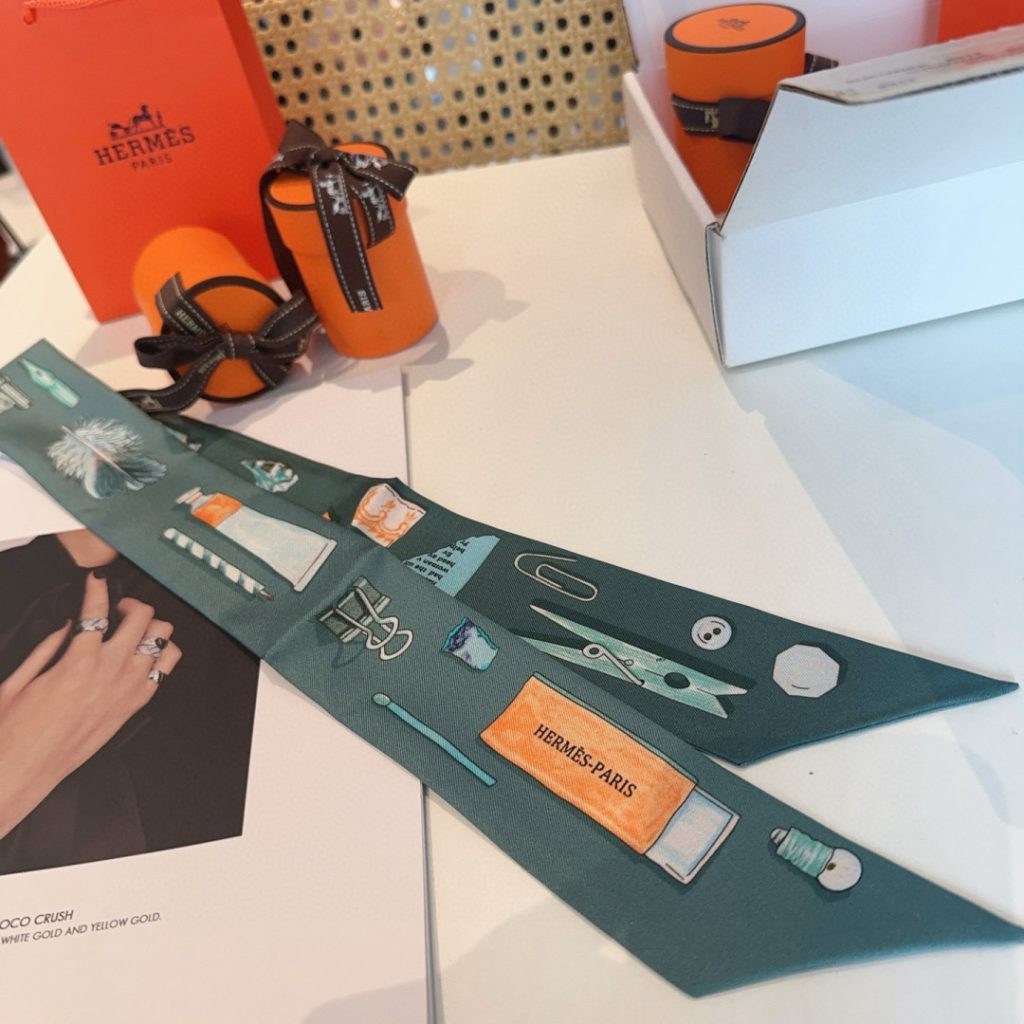 エルメス　Hermes　Twilly　ツイリー 　細スカーフ　上品カラー　細長リボンスカーフ　レディース　バッグスカーフ　7点 - 画像 3