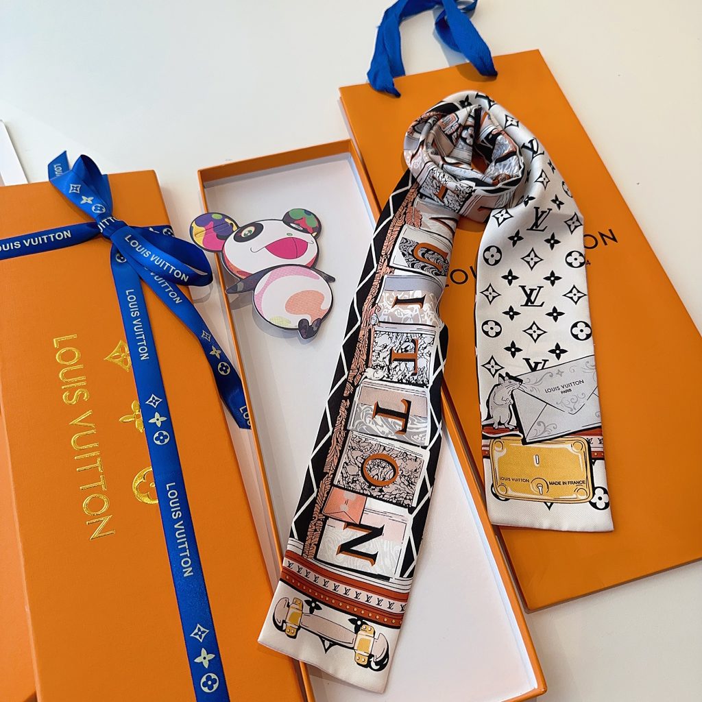 LOUIS VUITTON ルイヴィトン バンドー ツイリースカーフ バックチャーム モノグラム 細スカーフ レディース - 画像 2