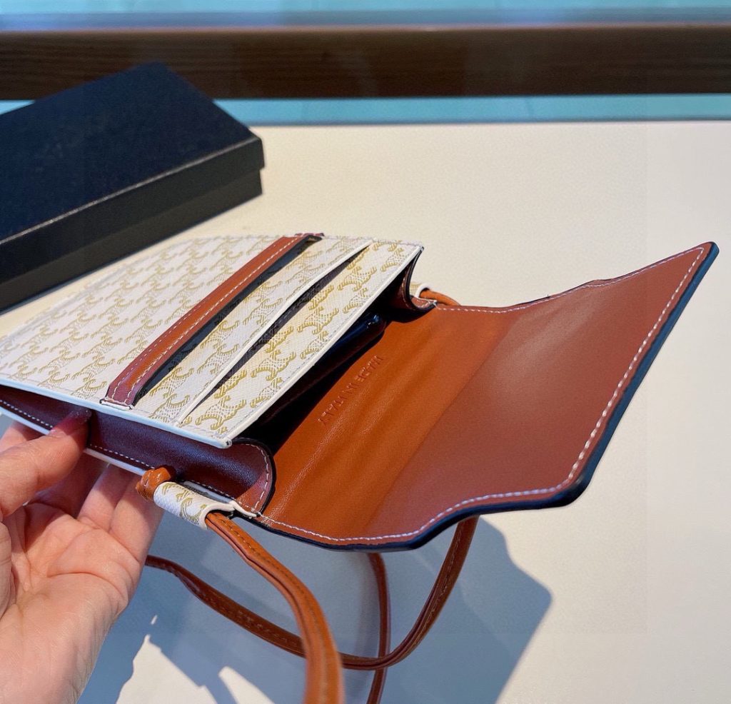 🌟大人気！CELINE（セリーヌ）トリオンフ　フォンポーチ　モバイルショルダーポーチ　ショルダーバッグ 　男女兼用🌟 - 画像 8