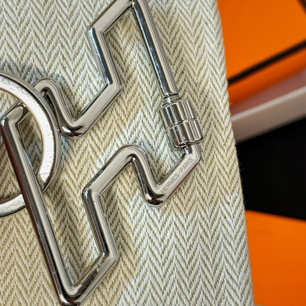 エルメス　Hermes　Hトゥースピード　キーリング　TOO SPEED H　キーホルダー　バッグチャーム　シルバー　メタル - 画像 2