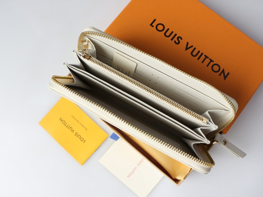 Louis Vuitton　M81914　ルイヴィトンジッピー・ウォレット　ラウンドファスナー長財布　小銭入れあり　モノグラム　ホワイト - 画像 2