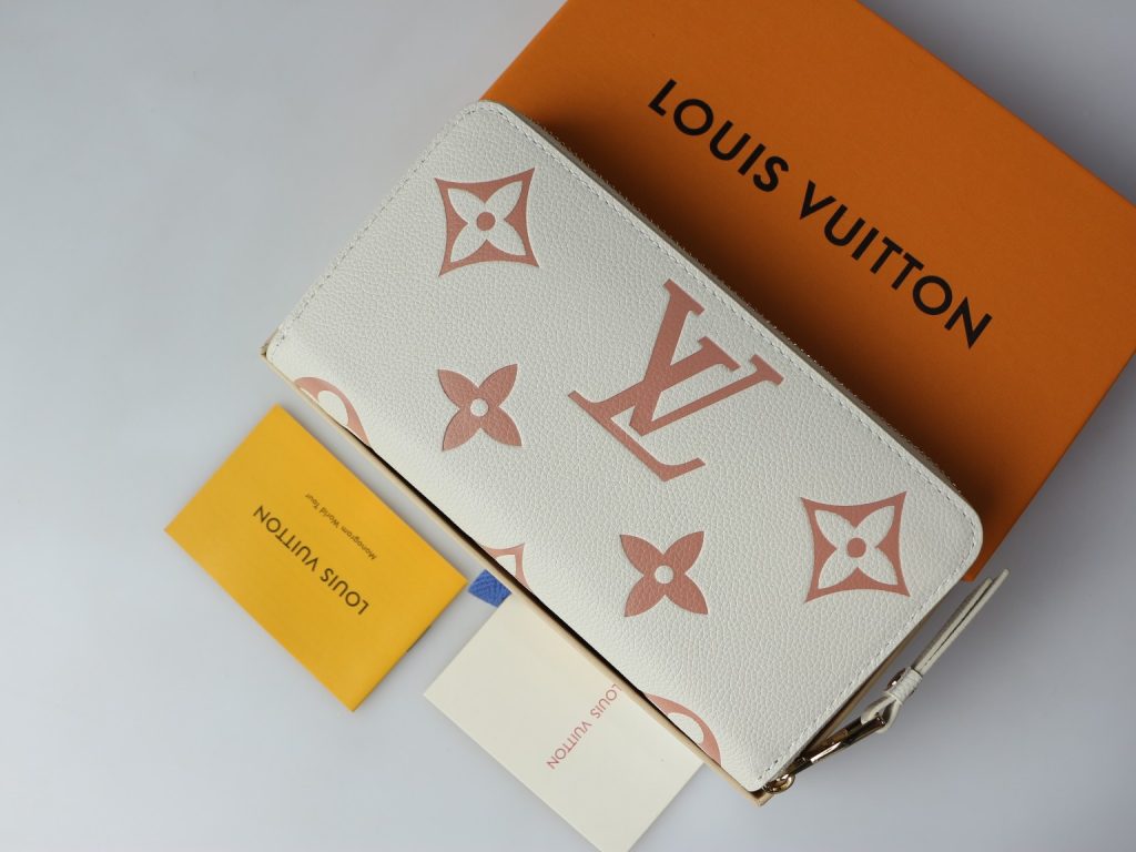 Louis Vuitton　M81914　ルイヴィトンジッピー・ウォレット　ラウンドファスナー長財布　小銭入れあり　モノグラム　ホワイト - 画像 3