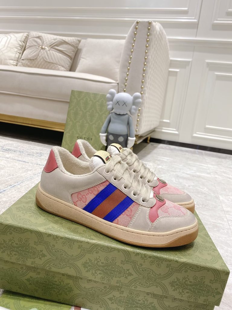 GUCCI メンズ シューズ｜日常での合わせやすさを写真で確認 - 商品画像 6