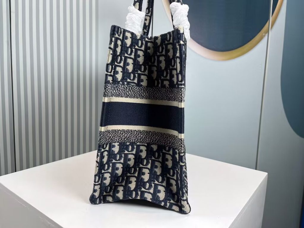 Dior　ディオール　Book Tote　ブックトート　ネイビー　ボルドー　グレー 　ハンドバッグ　ディオール オブリーク トートバッグ　3色 - 画像 6