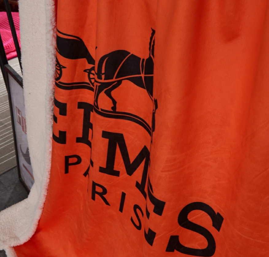 エルメス　HERMES　人気ブランケット　毛布　暖かい　通年使用でき　ひざ掛け毛布　オレンジ　2種類選択可 - 画像 4