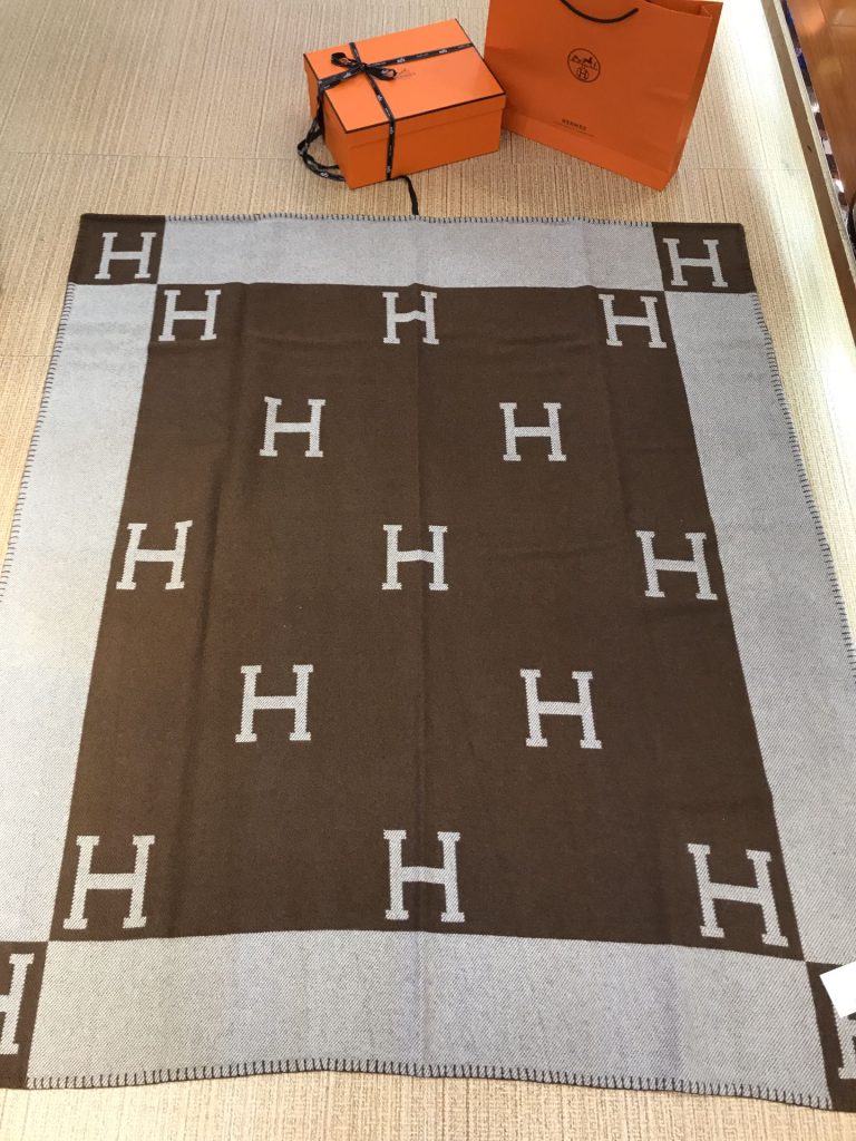 Hermes　エルメス　暖かい ウールブランケット ジャガード ６色　Hマーク　毛布　ベッド/カー/旅行/子供用でき - 画像 4