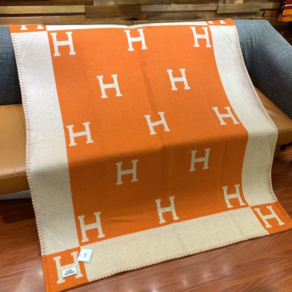 Hermes　エルメス　暖かい ウールブランケット ジャガード ６色　Hマーク　毛布　ベッド/カー/旅行/子供用でき - 画像 2