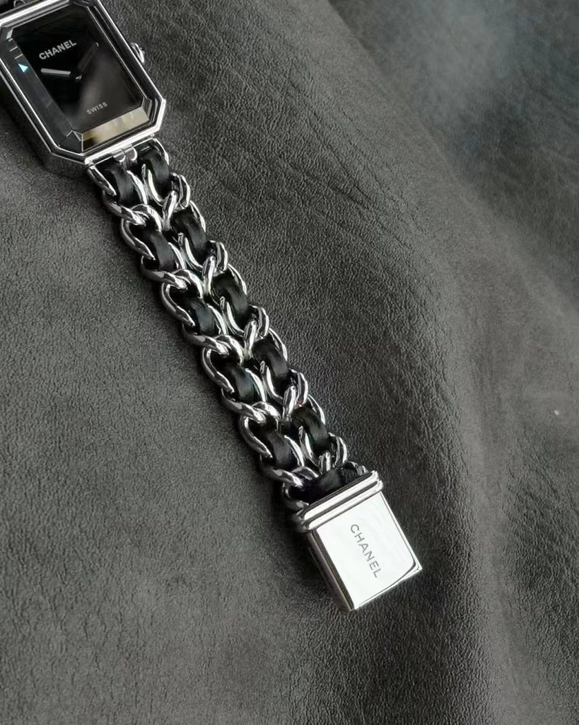 Chanel シャネル✨CHANEL プレミエール 黒スクエア✨ 20x26mm 黒レザー&スチール チェーン♡ 限定 ユニセックス 腕時計🖤【8点画像】 - 画像 7