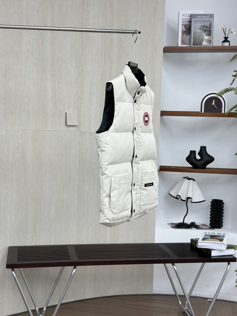 CANADA GOOSE（カナダグース）【超目玉✨】カナダグース ダウンフード付きロングコート 防寒 レディース 高級ダウンジャケット🎯暖か🥶注目👑 - 画像 3