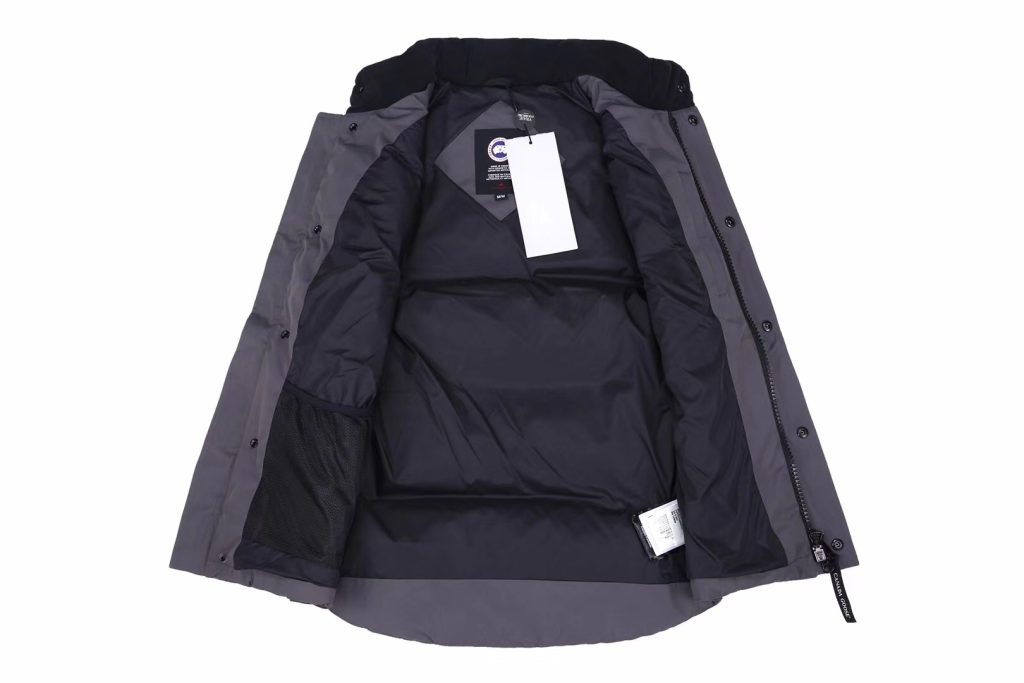 CANADA GOOSE(カナダグース)🛍️✨【】カナダグース ダウンジャケット レディース ロングコート 防寒 アウトドア 🧥🦢 - 画像 3