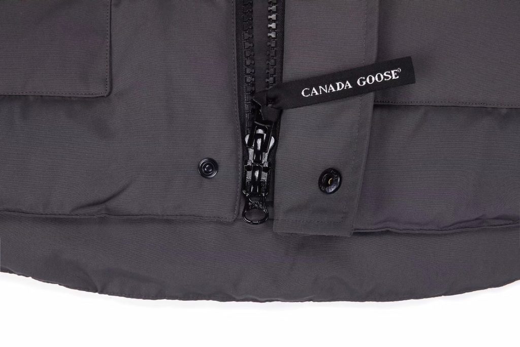 CANADA GOOSE(カナダグース)🛍️✨【】カナダグース ダウンジャケット レディース ロングコート 防寒 アウトドア 🧥🦢 - 画像 4