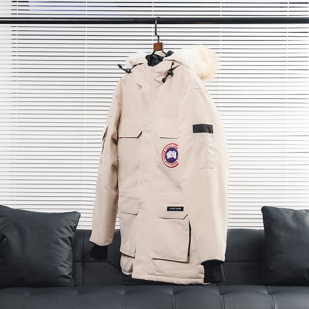 CANADA GOOSE（カナダグース）🛍️🇨🇦【カナダグース】高級ダウンジャケット ロングコート 防寒 アウトドア 🎿❄️ - 画像 2