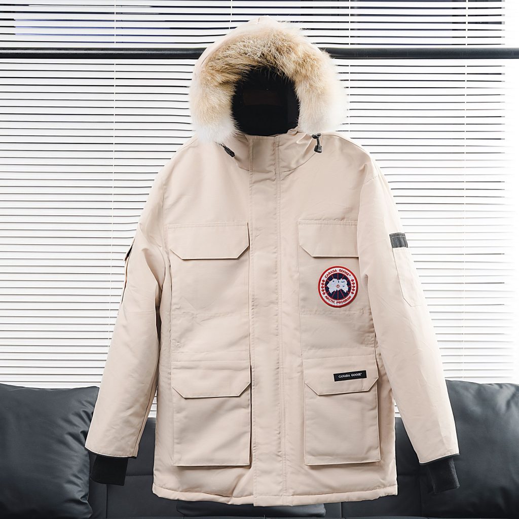 CANADA GOOSE（カナダグース）🛍️🇨🇦【カナダグース】高級ダウンジャケット ロングコート 防寒 アウトドア 🎿❄️ - 画像 4