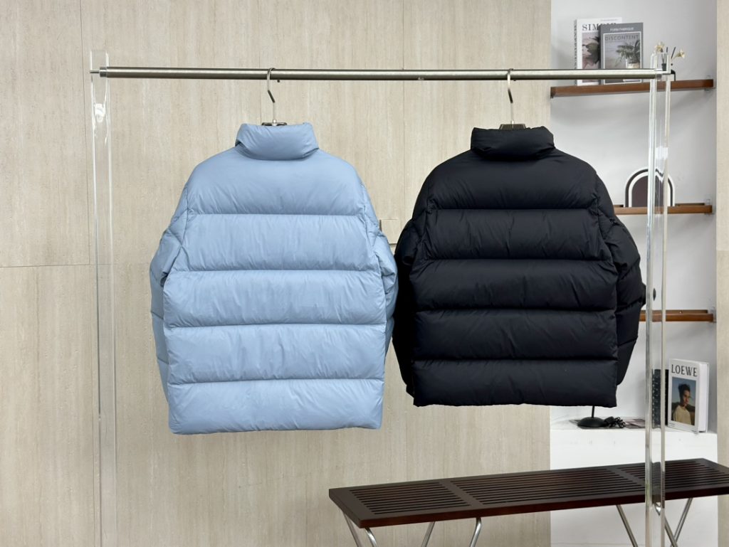 Moncler モンクレール【新作】モンクレール ダウンジャケット レディース✨ 秋冬必須🎀 高級素材🦢 暖か軽量🥰 4点画像 - 画像 4