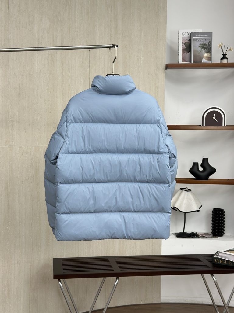 Moncler モンクレール【新作】モンクレール ダウンジャケット レディース✨ 秋冬 ロングコート 撥水 保温🥰 高級ダウン 人気モデル🛒 限定カラー💖 - 画像 4