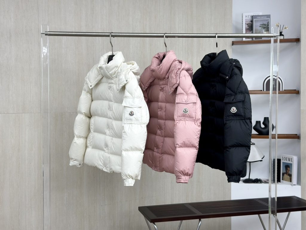Moncler モンクレール【新作】モンクレール ダウンジャケット レディース✨ 秋冬必須アイテム🕊️ 高級素材☁️ 4点画像🖼️ - 画像 2