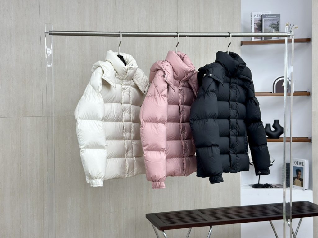 Moncler モンクレール【新作】モンクレール ダウンジャケット レディース✨ 秋冬必須アイテム🕊️ 高級素材☁️ 4点画像🖼️ - 画像 3