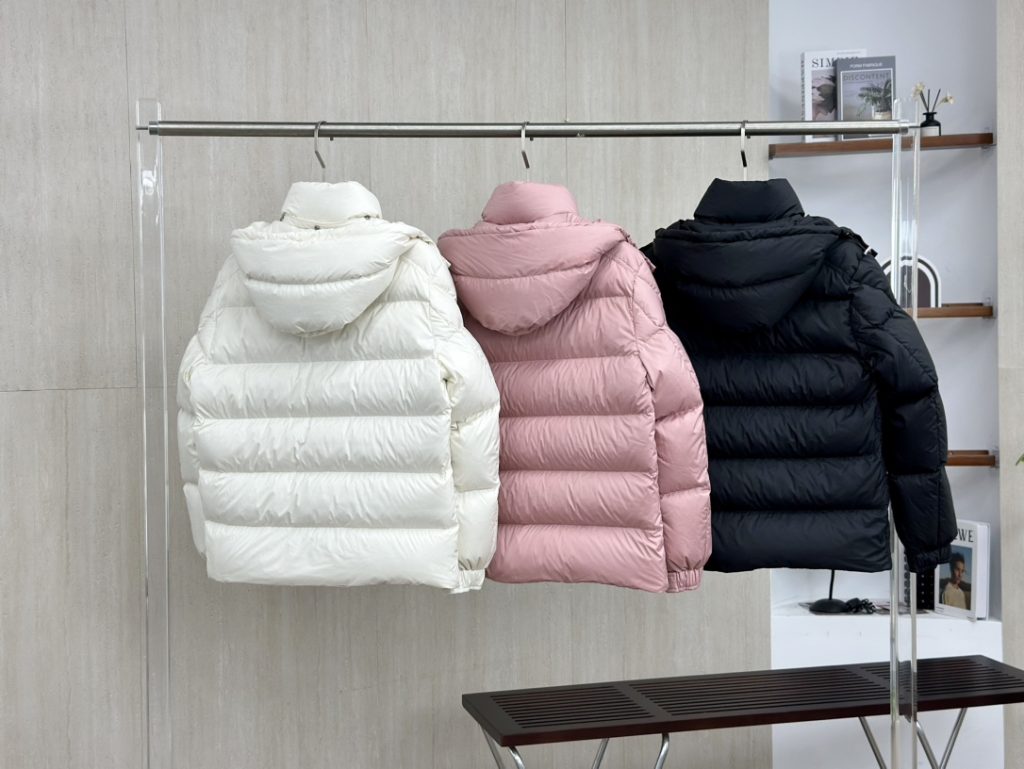 Moncler モンクレール【新作】モンクレール ダウンジャケット レディース✨ 秋冬必須アイテム🕊️ 高級素材☁️ 4点画像🖼️ - 画像 4