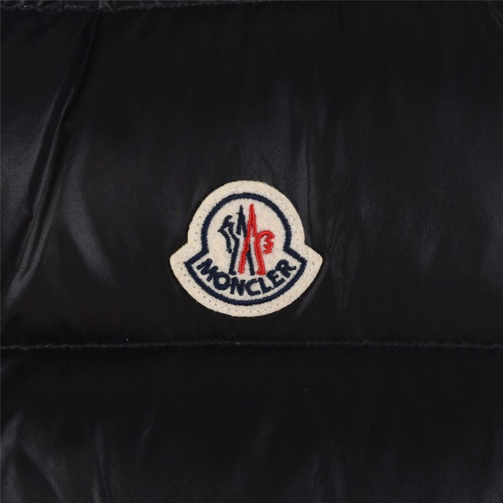 Moncler モンクレール【MONCLER】モンクレール ダウンジャケット 秋冬 新作✨ レディース 大人気 保温性◎🎯 高品質 9点画像🛍️ ギフト対応💝 - 画像 5