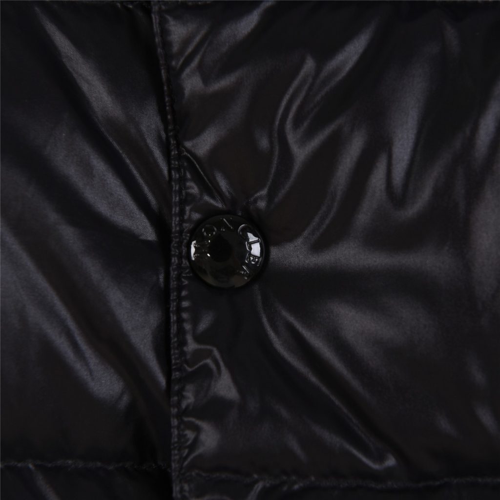 Moncler モンクレール【MONCLER】モンクレール ダウンジャケット 秋冬 新作✨ レディース 大人気 保温性◎🎯 高品質 9点画像🛍️ ギフト対応💝 - 画像 6