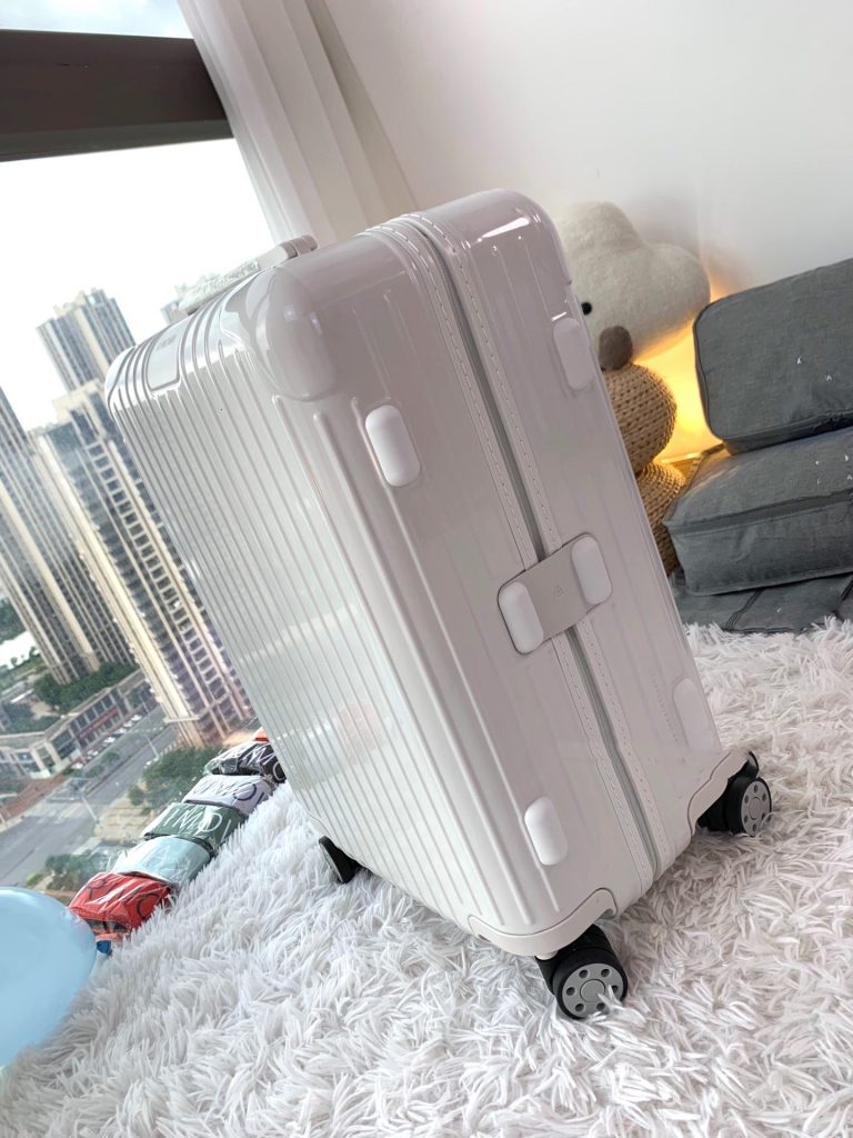 【RIMOWA】Essential キャリーケース 超軽量PC素材 象牙色 エイジャンシバオキ同款 上品で高級感のある旅行鞄 - 画像 6